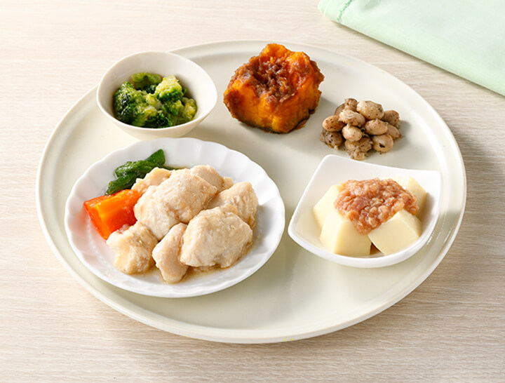 鶏肉と野菜の煮物のイメージ